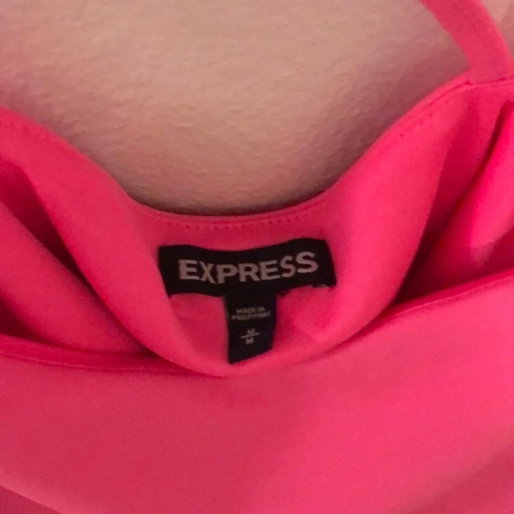 Bright pink crop top from Express - Picture 2 of 3